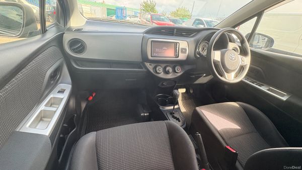 Toyota Vitz 1.3 Petrol Auto 2015 394658393