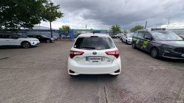 Toyota Vitz 1.5 Hybrid Petrol Auto 2017 394658683