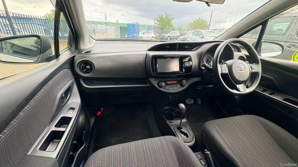 Toyota Vitz 1.5 Hybrid Petrol Auto 2017 394658689
