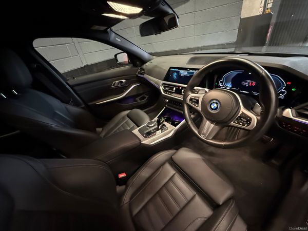 222 BMW 330E  X-Drive  M-Sport Pro Edition 394662047