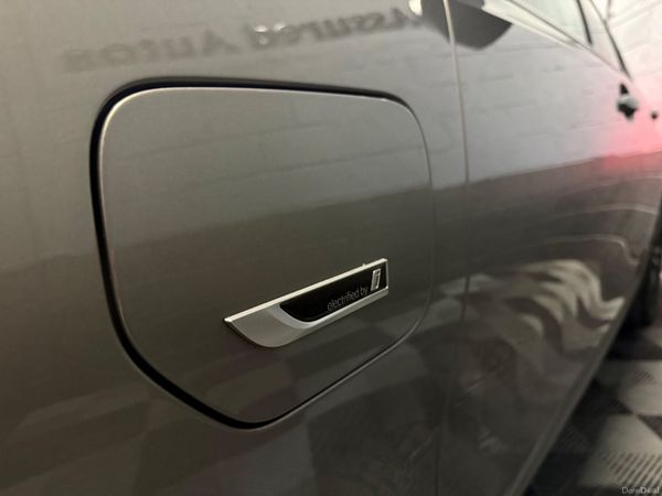222 BMW 330E  X-Drive  M-Sport Pro Edition 394662131