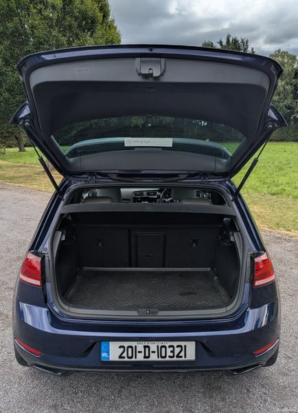 Volkswagen Golf MK8 Highline 2020 394663053