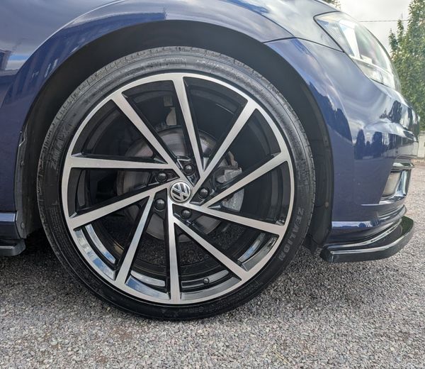 Volkswagen Golf MK8 Highline 2020 394663073