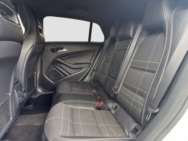 2016 Mercedes-Benz CLA 180 Auto Shooting Brake 394663329