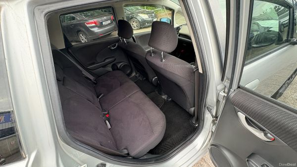 Honda Fit 1.3 Hybrid Petrol 2013 394636409