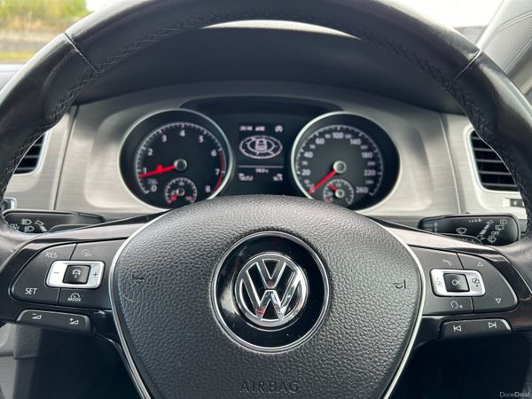 Volkswagen Golf 2015, 1.2 5DR AUTO LOW KM 394755635