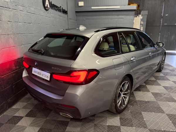 231 BMW 530E  M-Sport Touring/Pan Roof 394757713