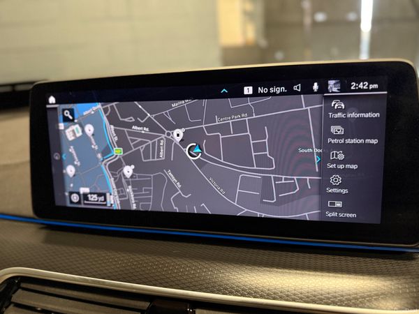 231 BMW 530E  M-Sport Touring/Pan Roof 394757725