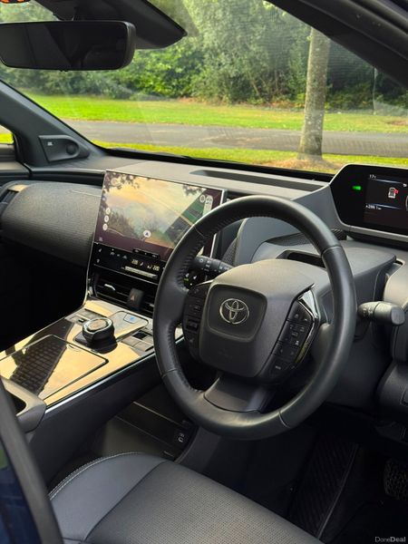 2022 Toyota bZ4X Premiere Only 11,000 miles 394760899