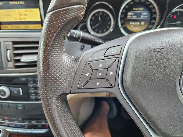 12 Mercedes-Benz E-Class Coupe 394701959