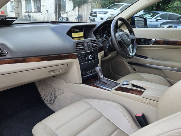 12 Mercedes-Benz E-Class Coupe 394701979