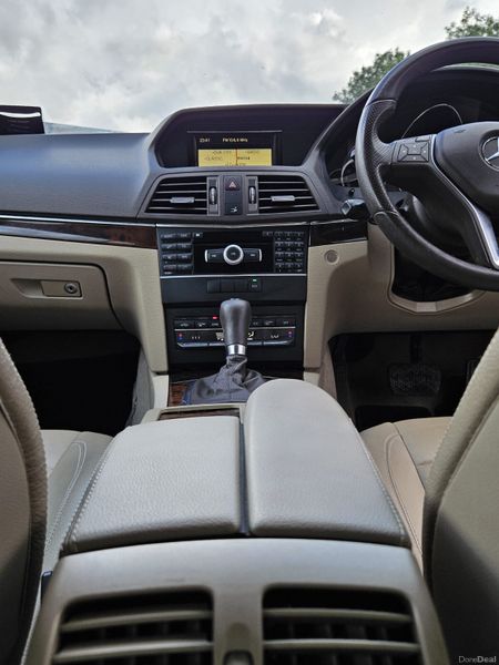 12 Mercedes-Benz E-Class Coupe 394701985