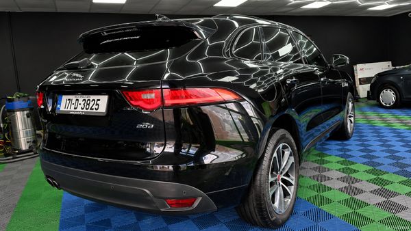 Jaguar F-Pace 2017 AA APPROVED 394737671