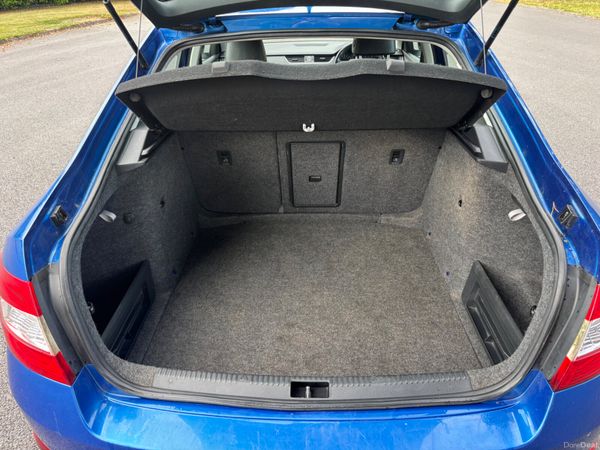 Skoda Octavia 2015 394843315