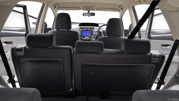 Toyota Prius Alpha 7 seater Self charging Hybrid 394844843