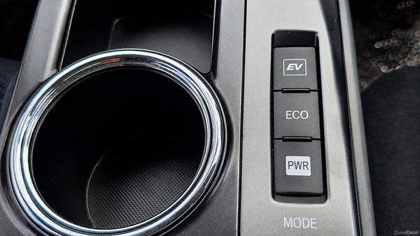 Toyota Prius Alpha 7 seater Self charging Hybrid 394844853