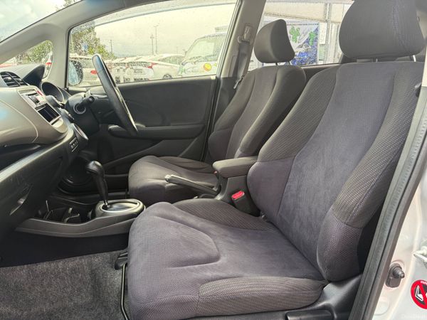 2013 Honda Fit 1.3 Hybrid Auto Nct 03/27 Tax 02/27 394802263