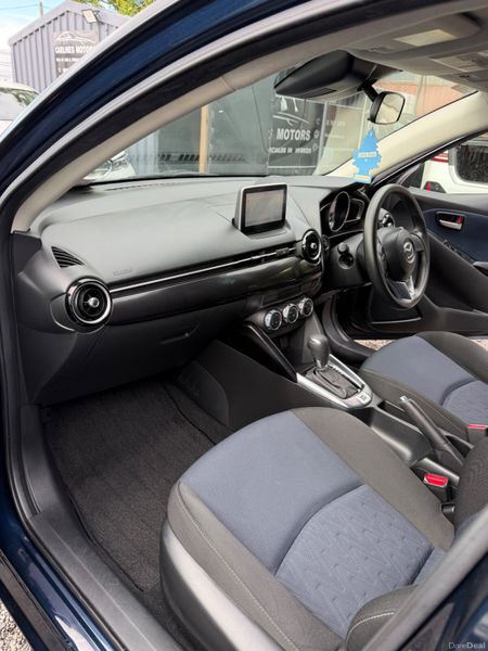 Mazda Demio Automatic 394809337