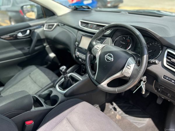 Nissan Qashqai SV 1.5 DSL 394822881