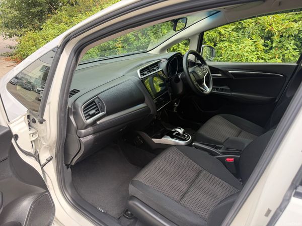Honda Fit 1.5 Hybrid Auto Sport 394947117