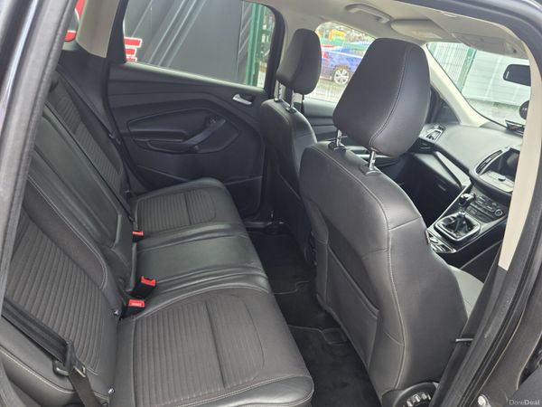 Ford Kuga 2018 394947581