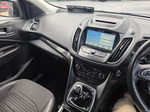 Ford Kuga 2018 394947589