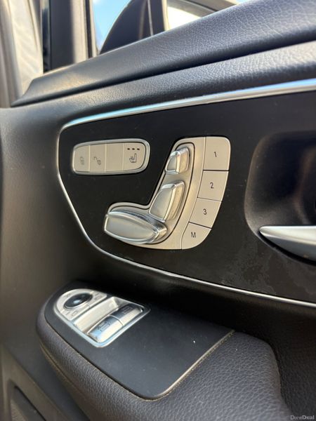Mercedes V220 D 7 Seater Avantgarde Automatic 394970857