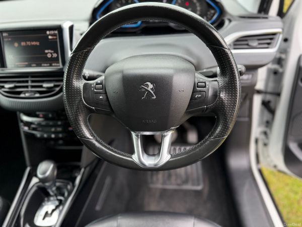 PEUGEOT 2008 (2018) 394901949