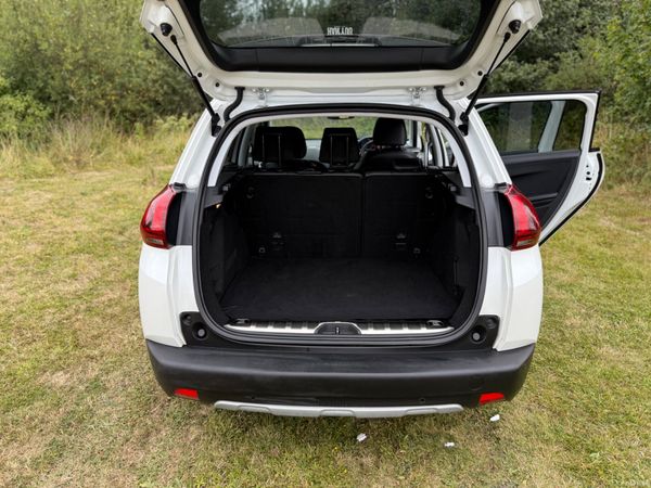 PEUGEOT 2008 (2018) 394901975