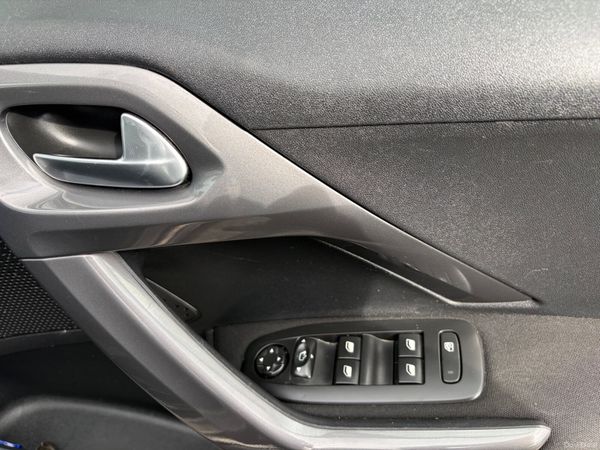 2016 PEUGEOT 2008 1.6HDI ACTIVE LOW KMS 394910189