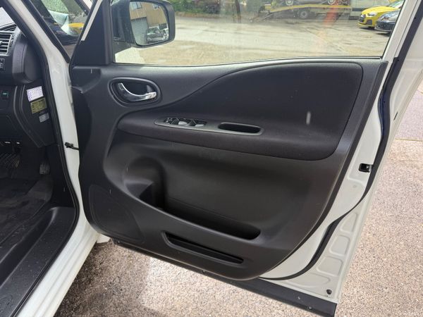 Nissan Serena Hybrid 8 Seat Automatic Power door 394936915