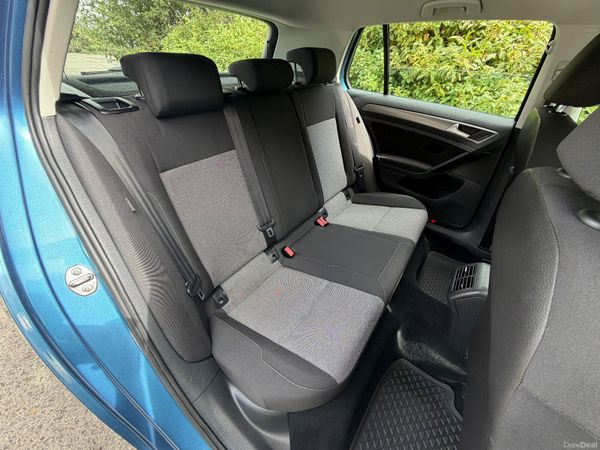 Volkswagen Golf 1.2 DSG Low KM 394938375