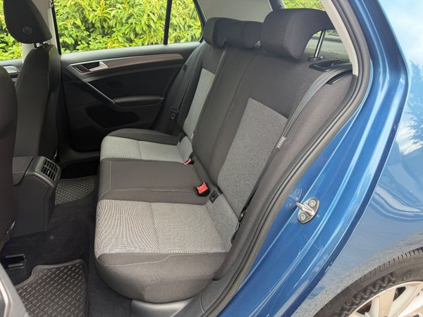 Volkswagen Golf 1.2 DSG Low KM 394938393