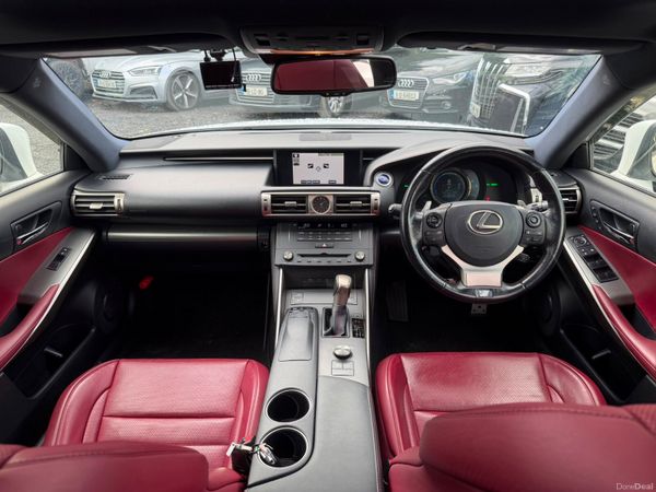 16 LEXUS IS300H F SPORT 395044897