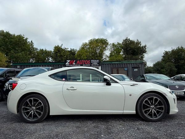 17 TOYOTA GT 86 395044975