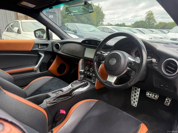 17 TOYOTA GT 86 395044995