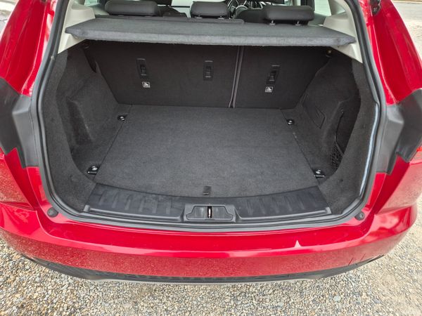Jaguar E-Pace 395050391