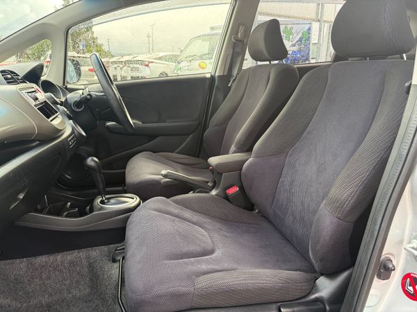 2013 Honda Fit 1.3 Hybrid Auto Nct 03/27 Tax 02/27 395011843