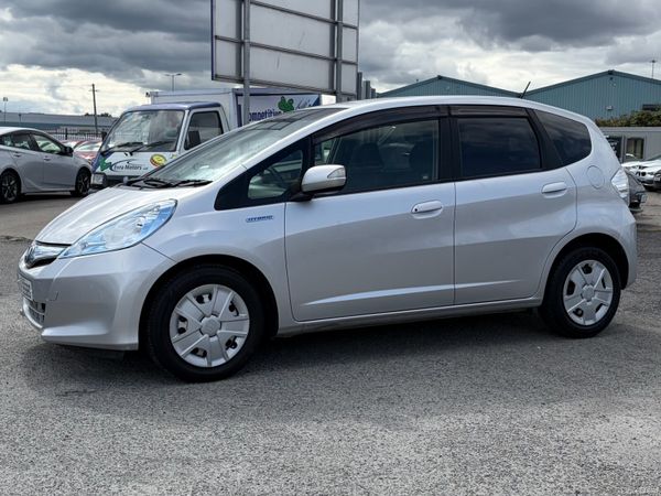 2013 Honda Fit 1.3 Hybrid Auto Nct 03/27 Tax 02/27 395011835