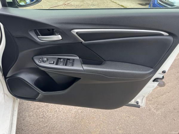 HONDA FIT 1.5 Hybrid Auto 2014 77000 KM 2 keys 395026365