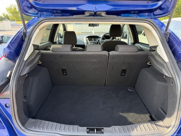 Ford Focus ZETEC EDITION 395173565