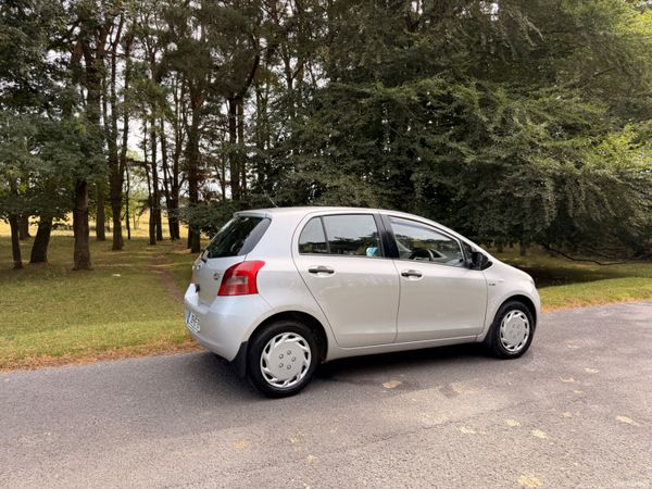Toyota Yaris 2009 D4D Diesel Very Economical 395188969
