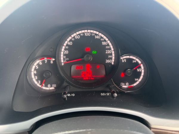 Volkswagen Beetle 1.2 DSG 2015 395110175