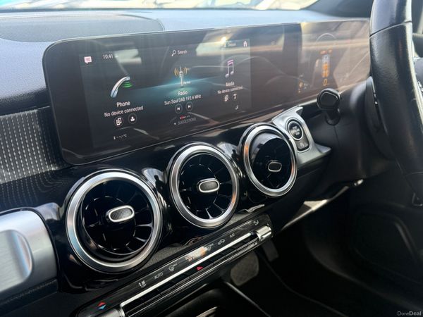 2022 Mercedes-Benz GLB  Automatic/ 7Seater 395278689