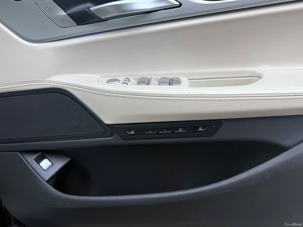 BMW 7-Series 2019 395340059