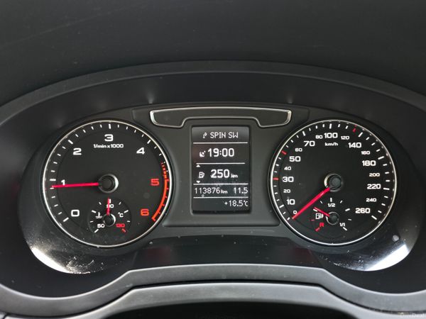 182 Audi Q3 2.0 TDI Manual 395345649