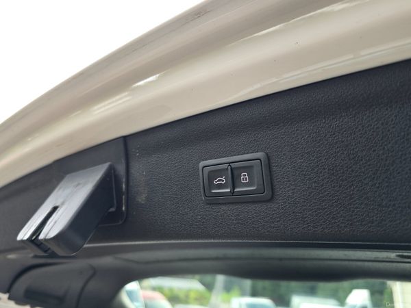 182 Audi Q3 2.0 TDI Manual 395345653