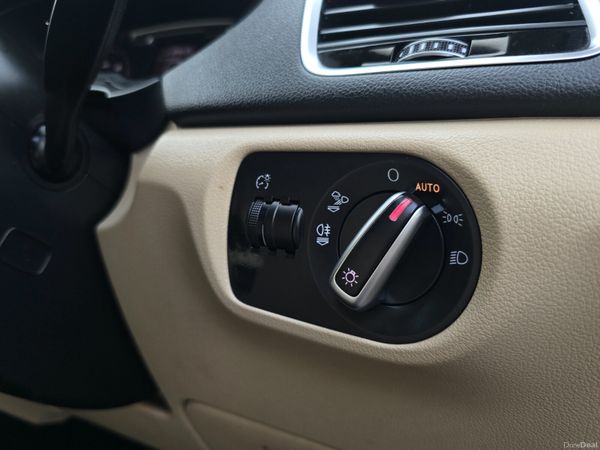 182 Audi Q3 2.0 TDI Manual 395345655