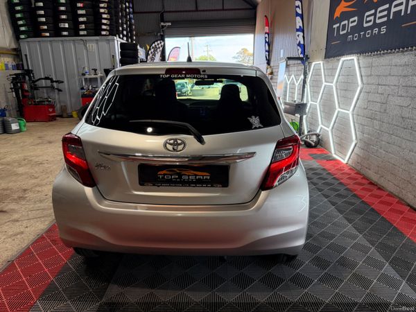 2015 Toyota Vitz 1.3 Petrol Automatic 395351019