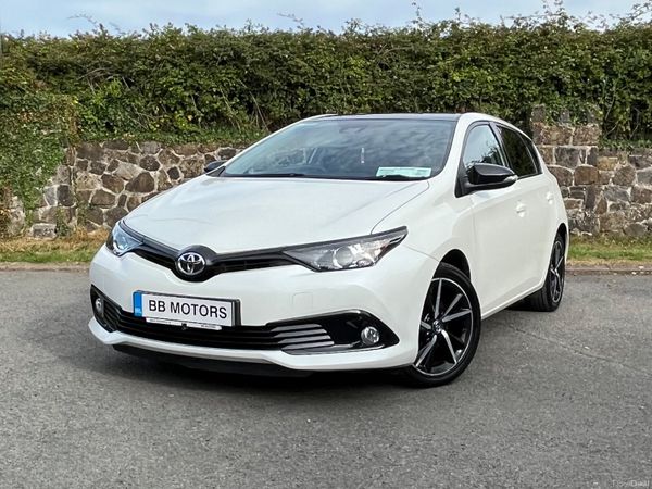 Toyota Auris 1.2 petrol 5Dr Luna Sport 395362725